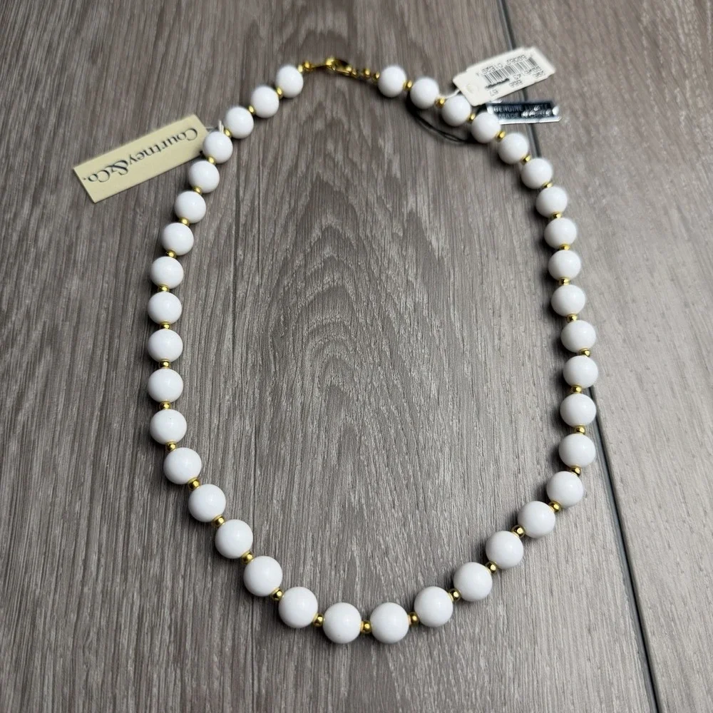 Vintage Courtney & Co White Beaded Necklace Gold Tone Spacer New